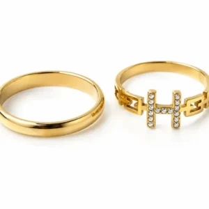 Bague double anneau motif H pavé de strass en acier inoxydable doré